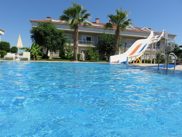 Imagen de la piscina del Belek Holiday Homes. Foto 17