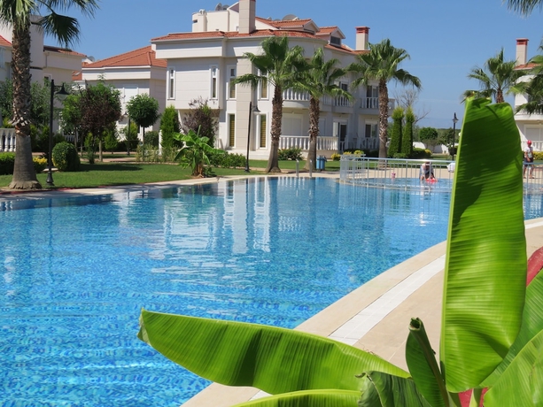 Imagen de la piscina del Belek Holiday Homes. Foto 18