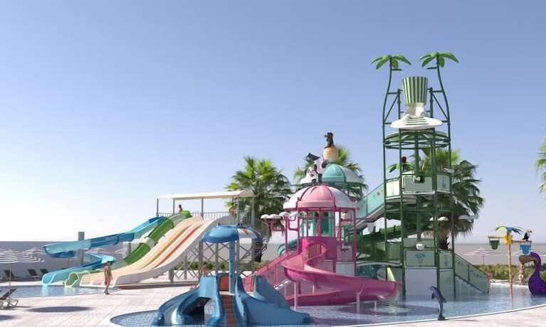 Imagen de la piscina del Benata Hotel 5. Foto 20