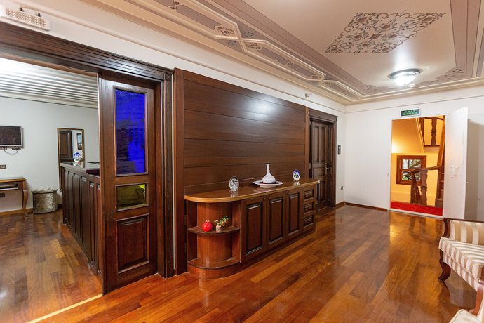 Imagen de los interiores del Bender Hotel. Foto 16