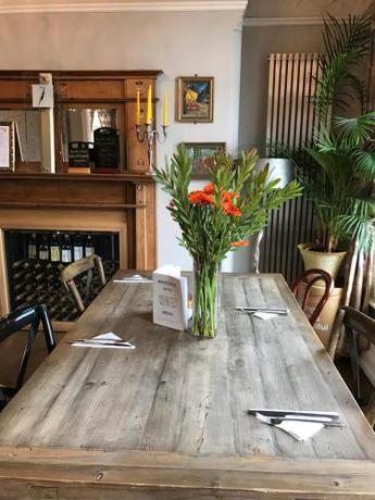 Imagen de la habitación del Bentinck Hotel. Foto 8