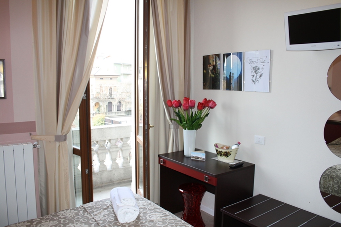 Imagen de la habitación del Bergamo Romantica. Foto 3