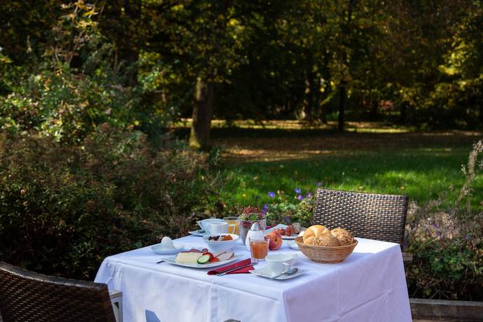 Imagen del bar/restaurante del Bergers Airporthotel Memmingen. Foto 7