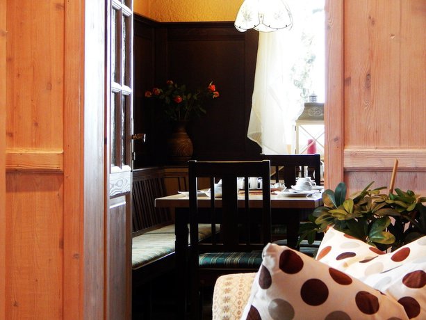 Imagen del bar/restaurante del Berggasthof Hotel Weingarten. Foto 3