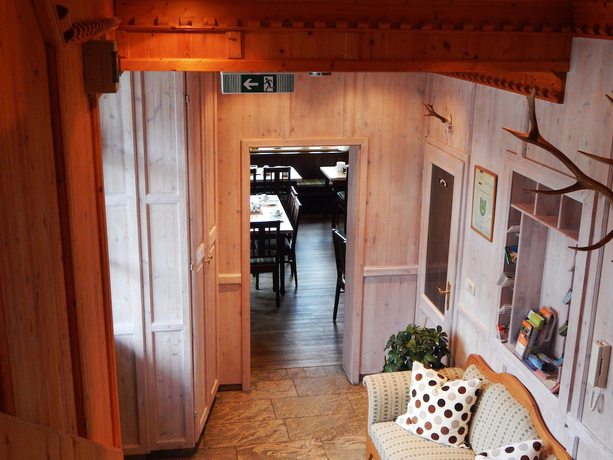 Imagen del bar/restaurante del Berggasthof Hotel Weingarten. Foto 4