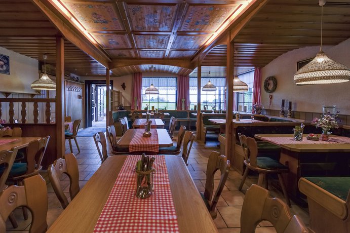 Imagen del bar/restaurante del Berggasthof and Hotel Hinterrod. Foto 4
