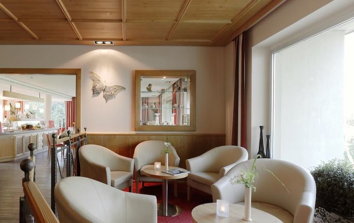 Imagen del bar/restaurante del Berghotel Hohe Mark. Foto 2