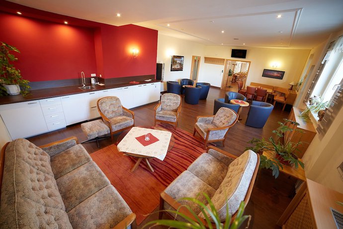 Imagen de los interiores del Berghotel Tambach Seminar Center. Foto 19