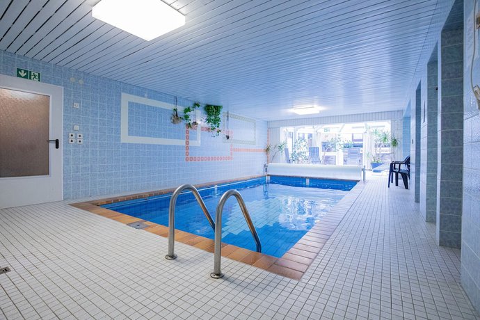Imagen de la piscina del Berghotel Waidmannsheil. Foto 18