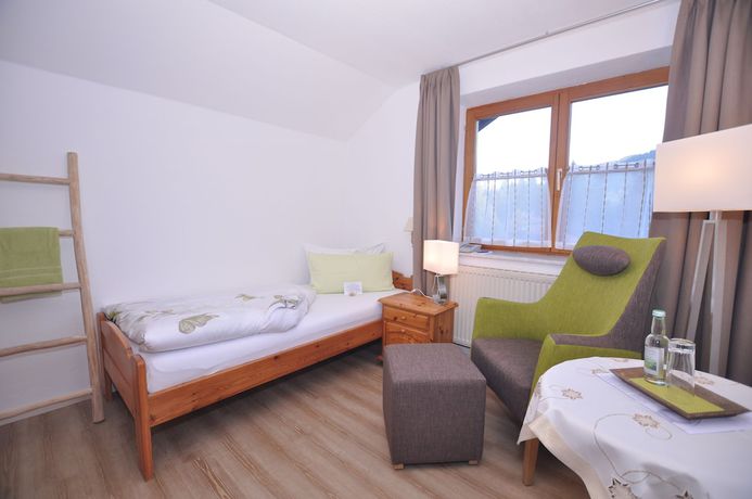 Imagen de la habitación del Bergh&uuml;s Schratt - vegetarisches und veganes Biohotel. Foto 13