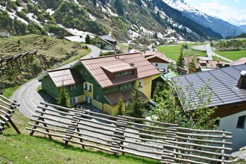 Imagen de los exteriores del Berg-klause Alpeng&auml;stehaus. Foto 5