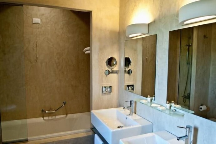 Imagen de la habitación del BerlingeriResort. Foto 18