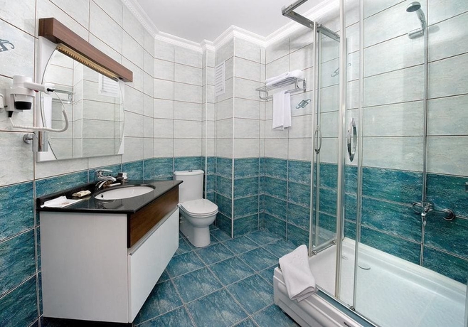 Imagen de la habitación del Berlitz Hotel. Foto 4