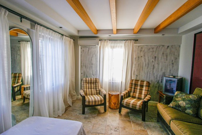 Imagen de la habitación del Bertiz Bozcaada Hotel and Restaurant. Foto 8