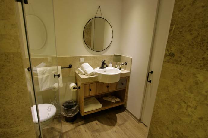 Imagen de la habitación del Bertiz Bozcaada Hotel and Restaurant. Foto 10