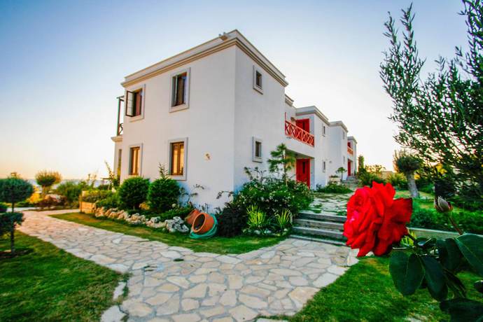 Imagen de los exteriores del Bertiz Bozcaada Hotel and Restaurant. Foto 17