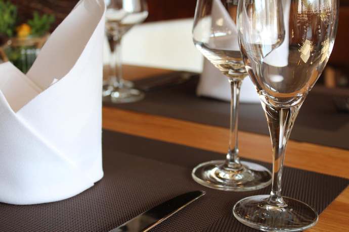 Imagen del bar/restaurante del Bescheider M&uuml;hle Hotel and Restaurant. Foto 5