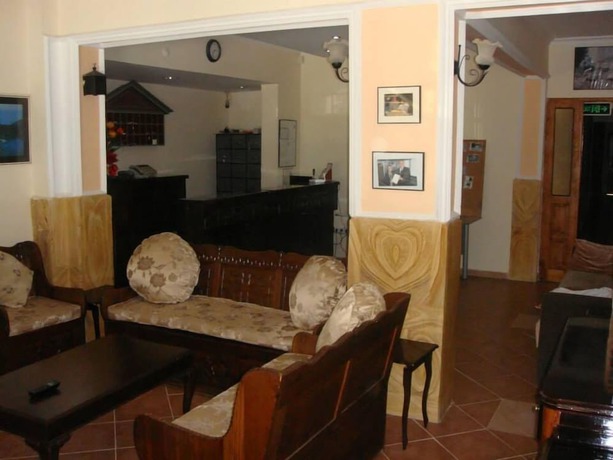 Imagen de los interiores del Besik Hotel. Foto 17