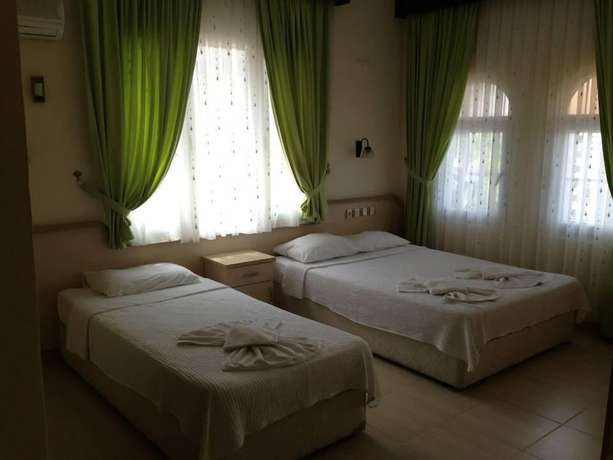 Imagen de la habitación del Besik Hotel. Foto 13
