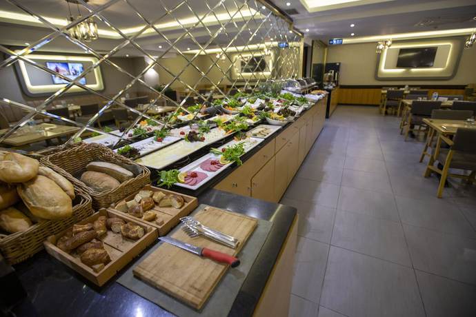 Imagen del bar/restaurante del Best Garden Hotel. Foto 4