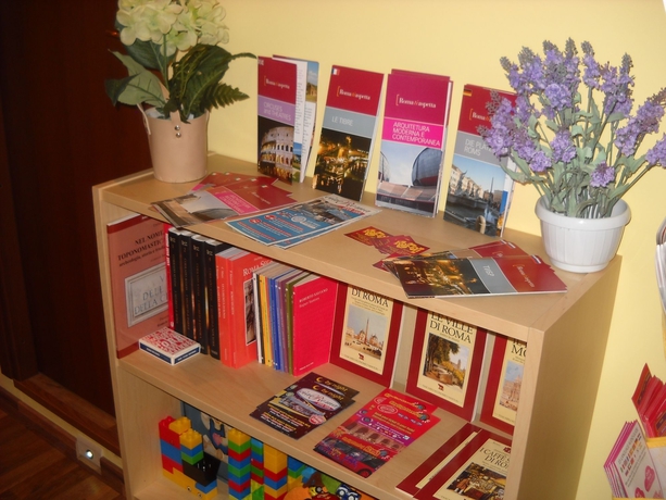 Imagen de los interiores del Best Holidays In Rome. Foto 15