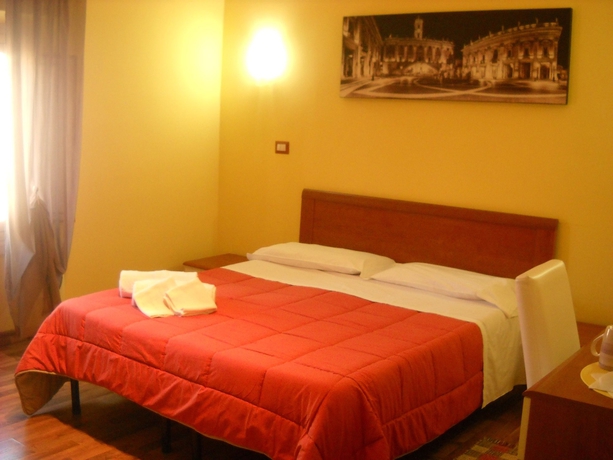 Imagen de la habitación del Best Holidays In Rome. Foto 8