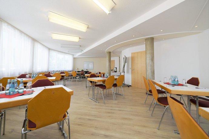Imagen de los interiores del Best One. Foto 16