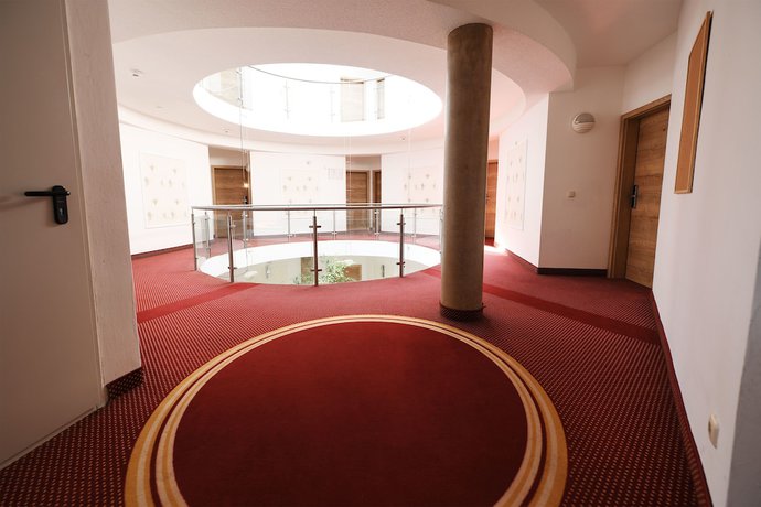 Imagen de los interiores del Best One Hotel. Foto 18