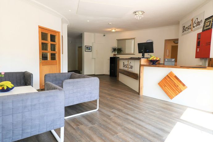 Imagen de los interiores del Best One Hotel. Foto 20