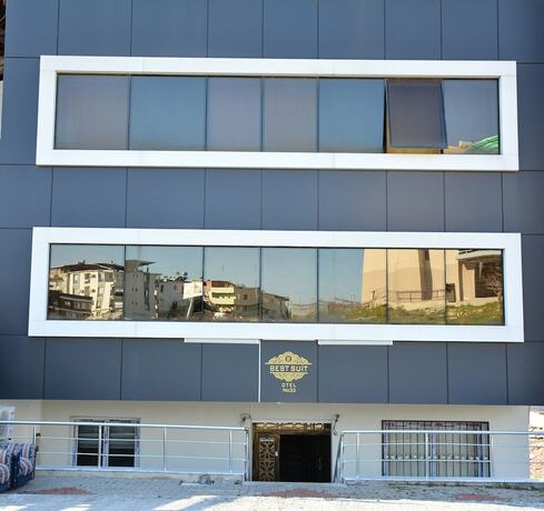 Imagen general del Best Suit Otel. Foto 4