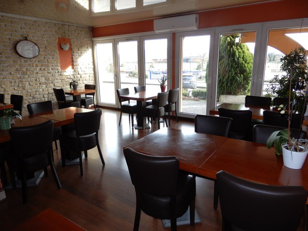 Imagen del bar/restaurante del Best Western Hotel Kobalt. Foto 9