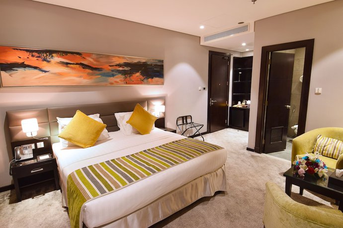 Imagen de la habitación del Best Western PLUS Fursan Hotel. Foto 7