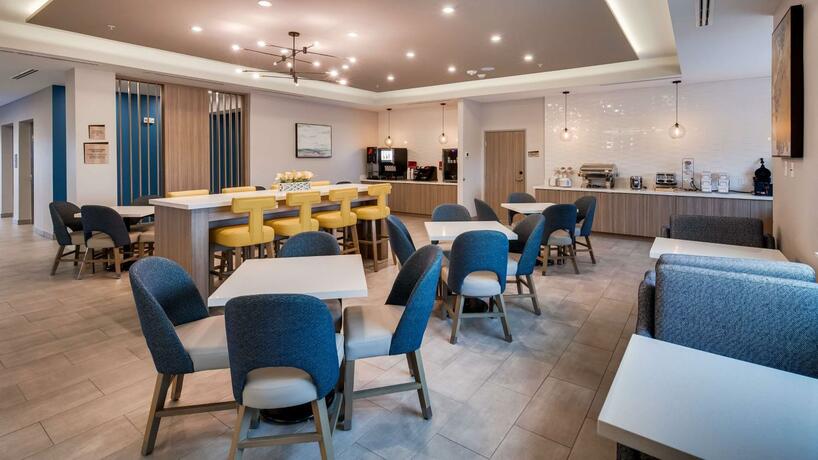 Imagen general del Best Western Plus Mid County. Foto 20