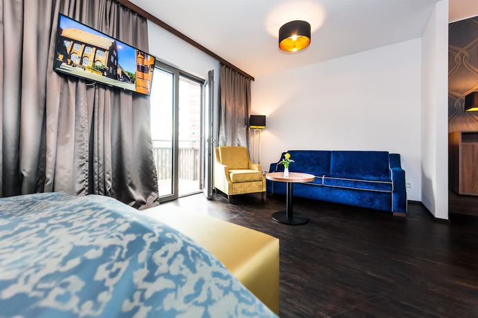 Imagen de la habitación del Best Western Plus Royal Suites. Foto 10