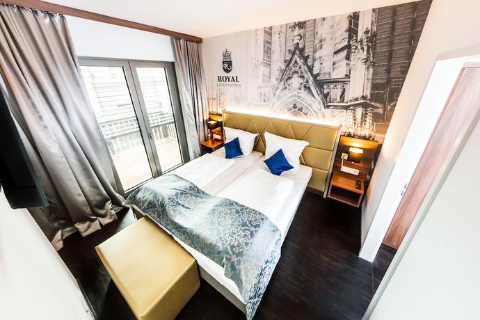 Imagen de la habitación del Best Western Plus Royal Suites. Foto 11