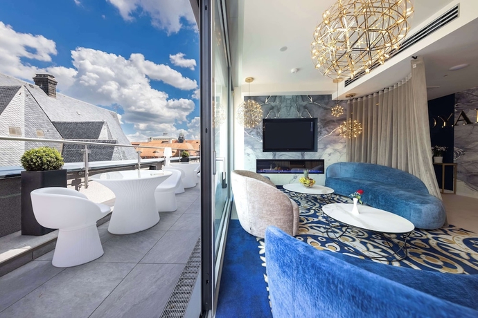 Imagen de los interiores del Best Western Premier Royal Blue - Adult Only. Foto 14