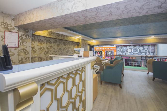 Imagen de los interiores del Bestur Hotel. Foto 19