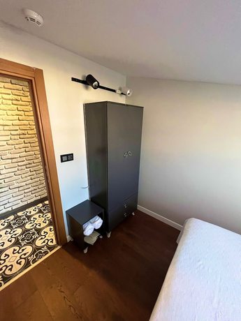 Imagen de la habitación del Beta Hotel. Foto 10