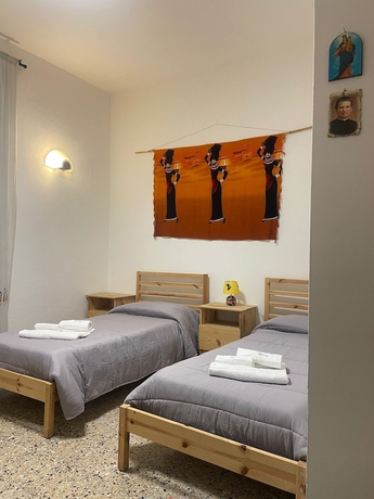Imagen de la habitación del Beteya Hostel Don Bosco. Foto 17
