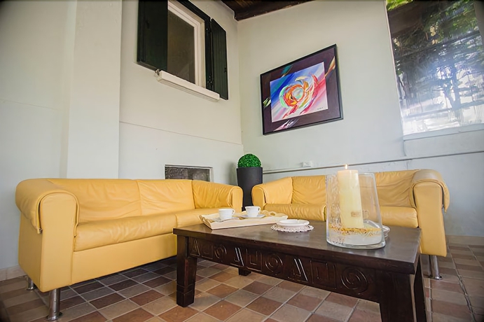 Imagen de los interiores del Betty's House. Foto 18