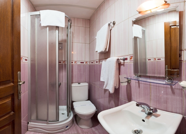 Imagen de la habitación del Beyaz Kuğu Hotel. Foto 16