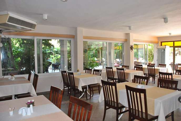 Imagen del bar/restaurante del Beyaz Saray Hotel, Side. Foto 3