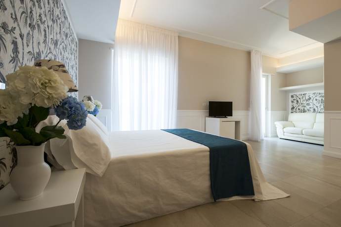 Imagen de la habitación del Bianco Riccio Suite Hotel. Foto 4