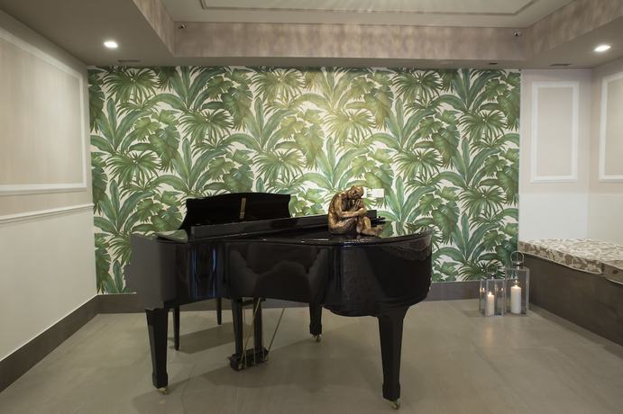 Imagen de los interiores del Bianco Riccio Suite Hotel. Foto 17