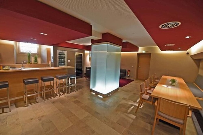 Imagen del bar/restaurante del Bildungs- Und Tagungshaus Liborianum. Foto 12