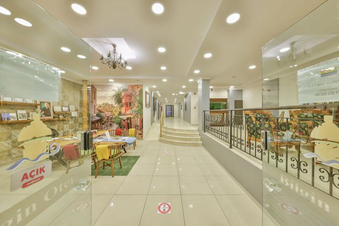 Imagen de los interiores del Bilgin Hotel. Foto 19