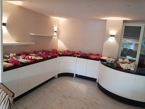 Imagen del bar/restaurante del Bir Hotel. Foto 3