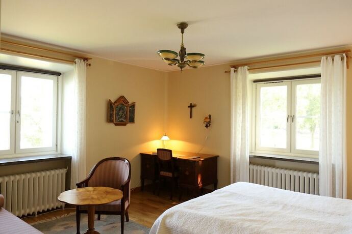 Imagen de la habitación del Birgittasystrarnas Gästhem. Foto 17