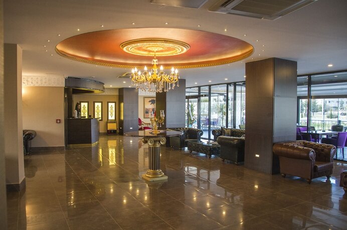 Imagen de los interiores del Biriz Garden Hotel. Foto 19