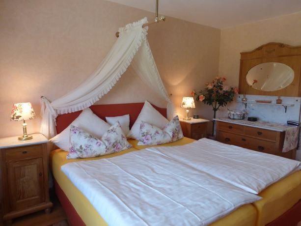 Imagen de la habitación del Birnbaumhof - Hotel Pension und Ferienwohnungen. Foto 19